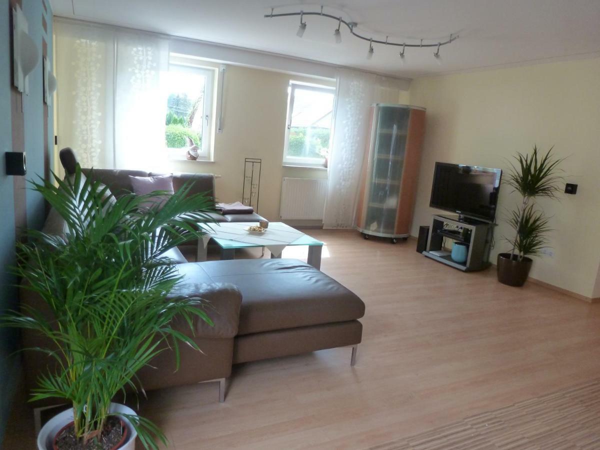 Ferienwohnung Eisele Heike 군즈부르크 외부 사진