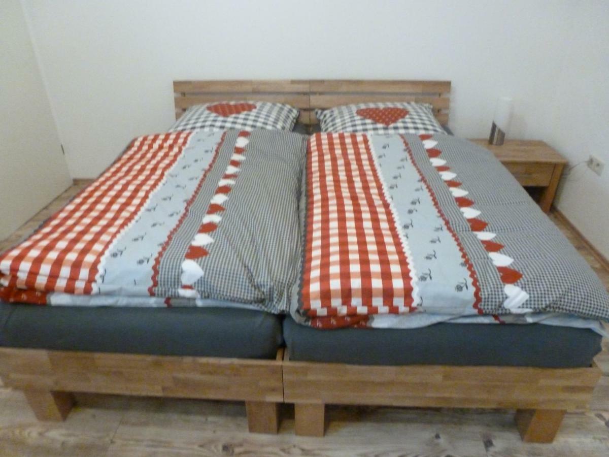 Ferienwohnung Eisele Heike 군즈부르크 외부 사진