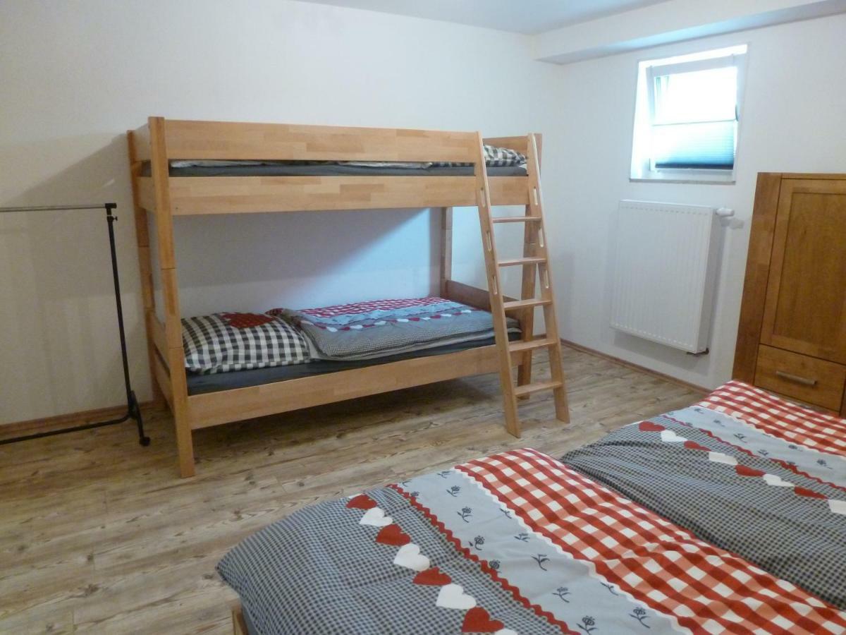 Ferienwohnung Eisele Heike 군즈부르크 외부 사진