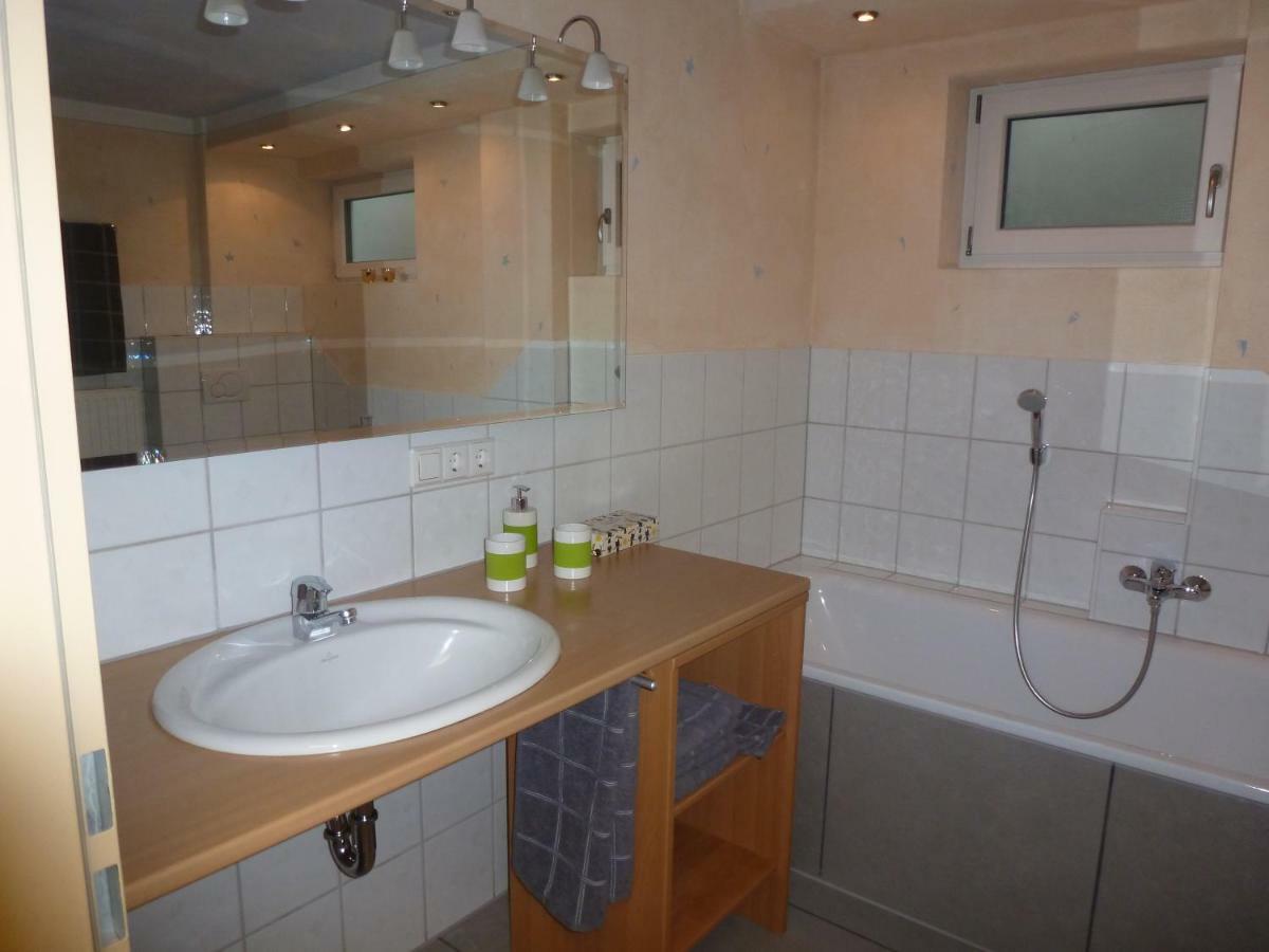 Ferienwohnung Eisele Heike 군즈부르크 외부 사진